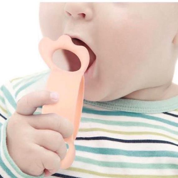 Tay Cầm Bình Sữa Silicon Cho Các Loại Bình Sữa Avent, Upis , Nuk , Dr.Brown TC06