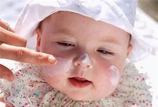 Kem đặc trị chàm nẻ dexeryl