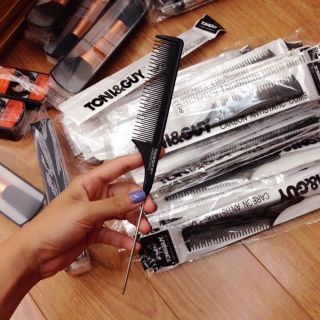 Lược đánh rối Toni&guy