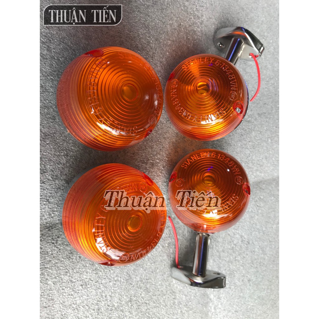 XI NHAN CUP 78 - BỘ 4 TAI TRƯỚC VÀ SAU ĐẾ SẮT XI TRẮNG
