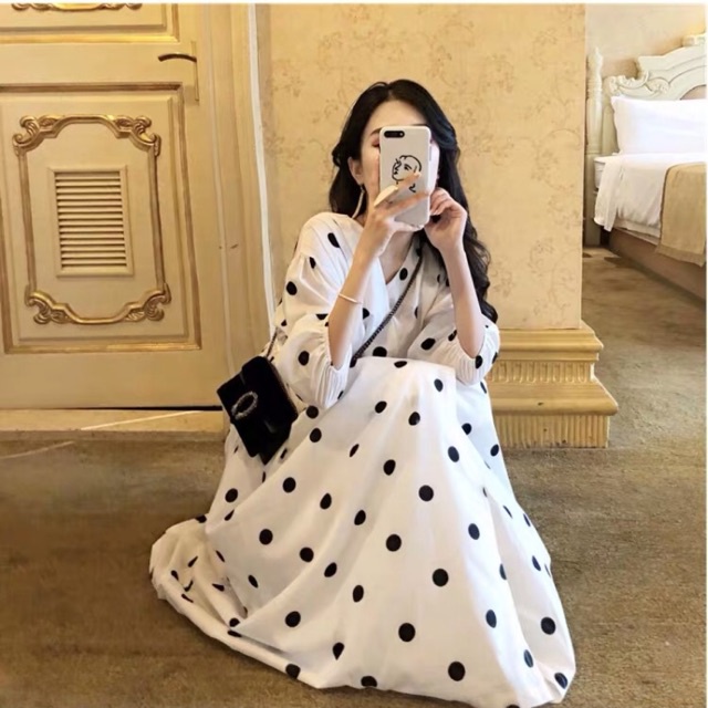 {order bigsize,M-4xl}Váy chấm bi xẻ tà cổ v xinh xắn - HÀNG MỚI VỀ