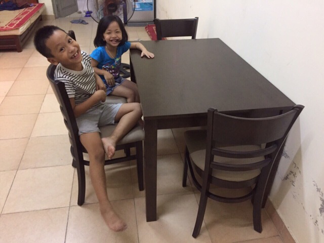 Bộ bàn ăn 4 ghế giá rẻ