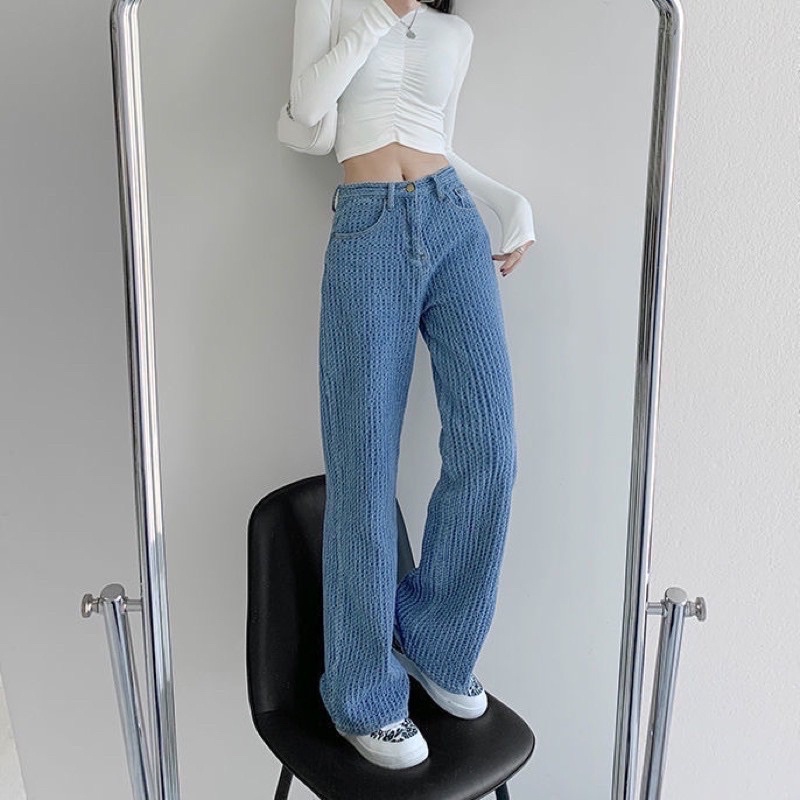 Quần jean ống rộng lưng cao hoạ tiết hot | BigBuy360 - bigbuy360.vn