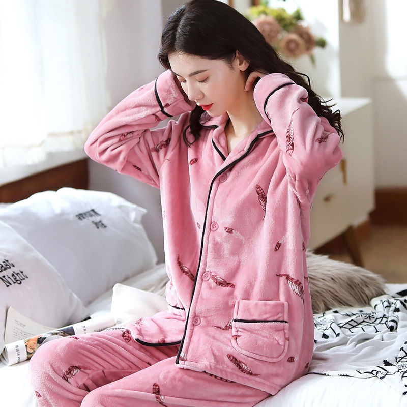 Bộ đồ ngủ bằng nhung san hô dày dặn dễ thương thời trang thu đông cho nữ