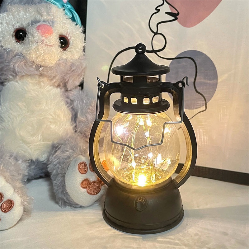 Đèn Dầu Vỏ Nhựa Cầm Tay Phong Cách Châu Âu Retro Chất Lượng Cao Sử Dụng Pin Trang Trí Nhà