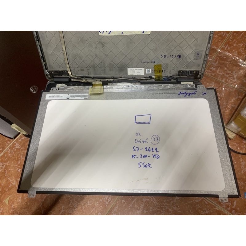 s7-1411 lcd laptop 15.6 slim mỏng 30pin lỗi sọc mep dưới sáng đẹp, ko bảo hành chữa cháy dùng ởn