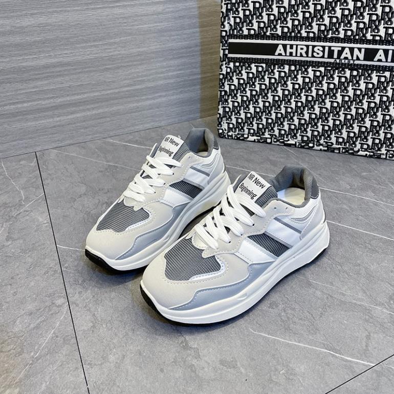Giày thể thao Ulzzang Fashion xám vạch trắng độn đế nam nữ Giầy sneaker đế đen hot hit 2022