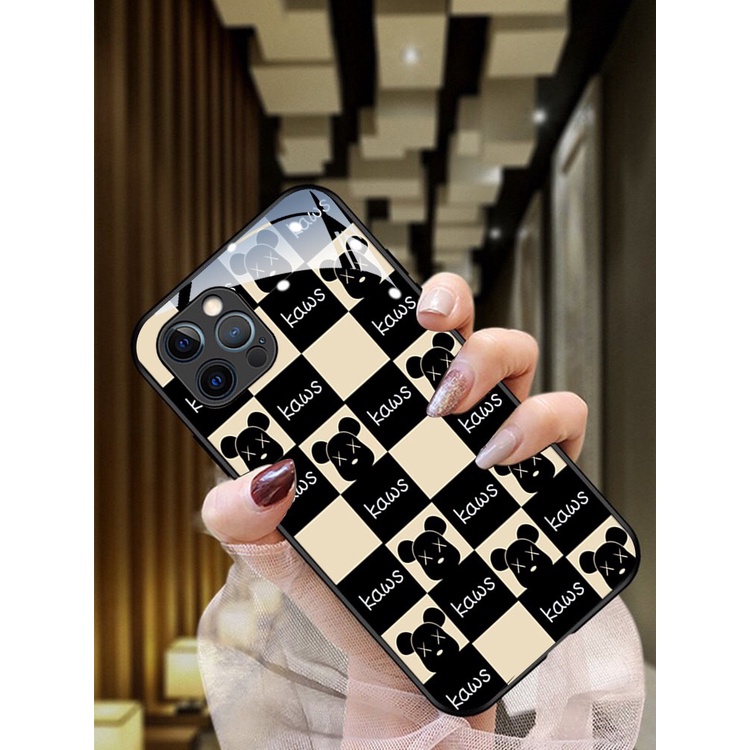 Ốp điện thoại Kaws kẻ caro cho iphone 13 12 pro max mini 11 14 pro max plus x r xs max 7 8 plus 6 s plus se 2020