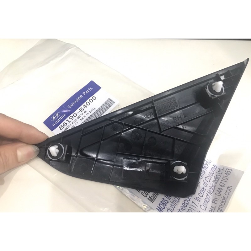 Ốp tam giác chân gương ngoài HYUNDAI GRAND I10 - Hàng xịn chính hãng
