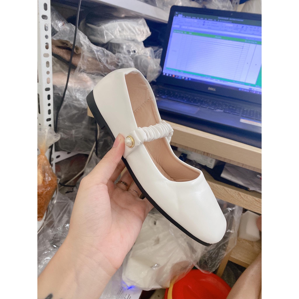 Giày búp bê bệt mũi tròn quai nhúm