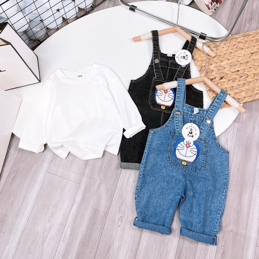 Đồ bộ bé gái, Set Quần bò yếm lửng Doremon và áo phông dài tay chất thun cotton dễ thương cho bé từ 7-18 kg, DUCK385