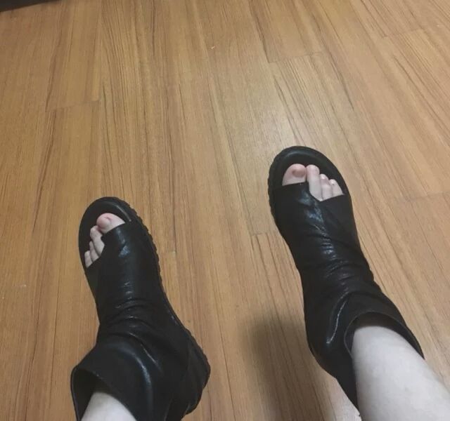 Giầy bốt hở mũi đế 5 cm