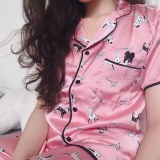 Bộ pijama lụa ao cộc tay quần dài