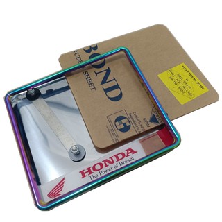 Khung biển số xe HONDA có logo HONDA, có viền titan