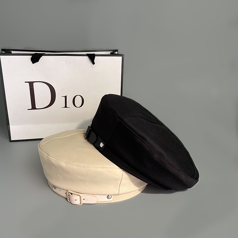 Classic Korean style belt buckle beret hat