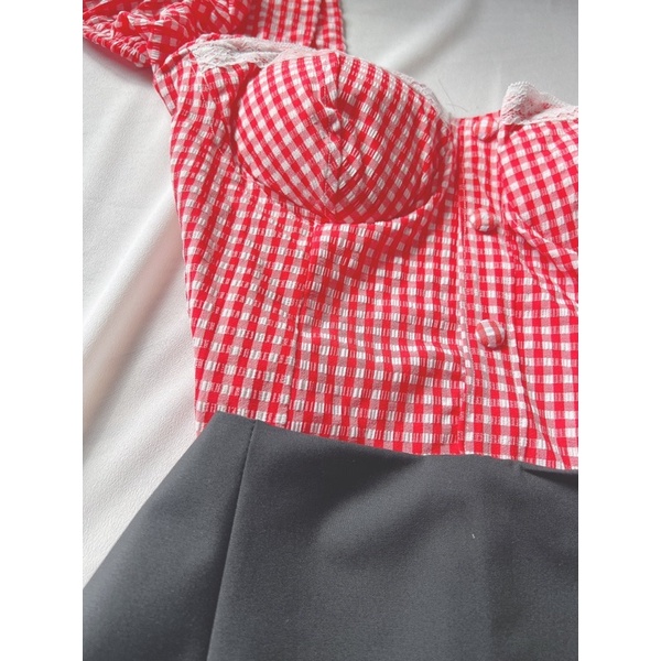 Set áo caro mút ngực phối ren nhún thun sau và quần giả váy xẻ lai alohashop91