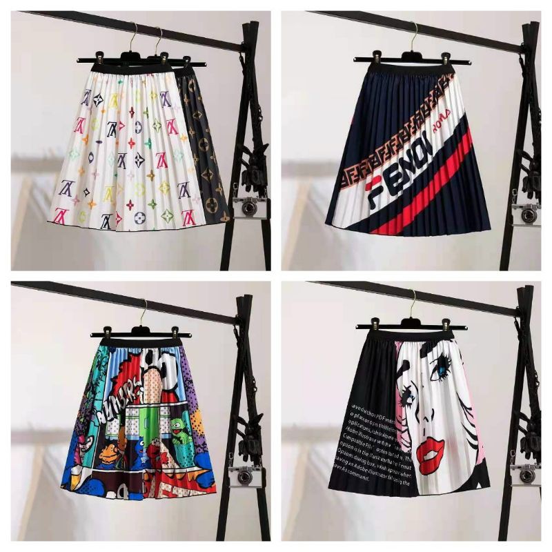 Chân váy ngắn họa tiết hàng QC | BigBuy360 - bigbuy360.vn