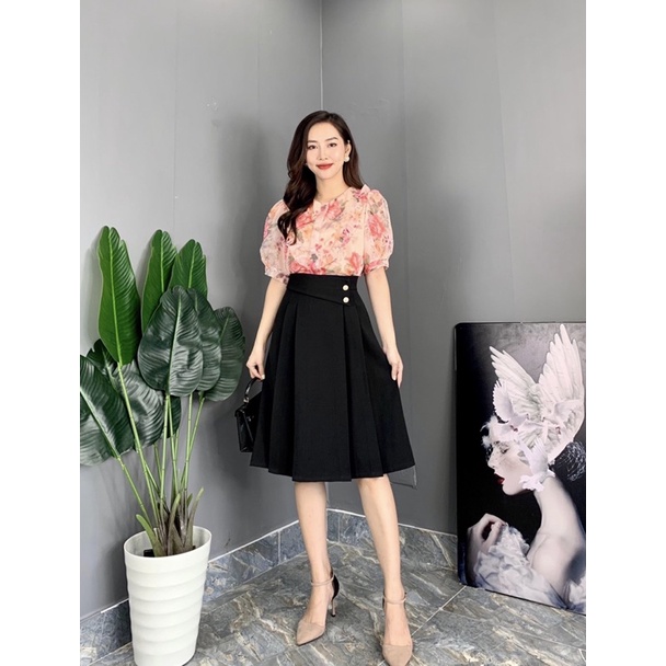 T01 Áo Tơ Hoa phối chân váy xoè ly cúc eo | BigBuy360 - bigbuy360.vn