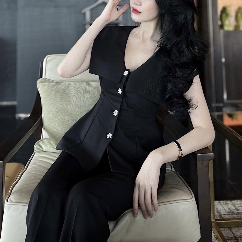 Set quần áo quyền lực G550 nhưng không kém phần quyến rũ giúp chị em giấu bụng béo - GEM Fashion