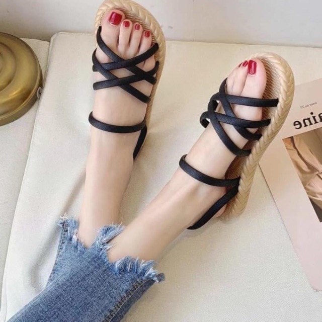 SANDAL NHỰA QUAI CHÉO GIẢ CÓI