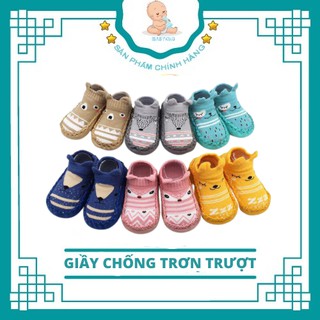 Giày tất chống trơn trượt cho bé từ sơ sinh đến 18 tháng