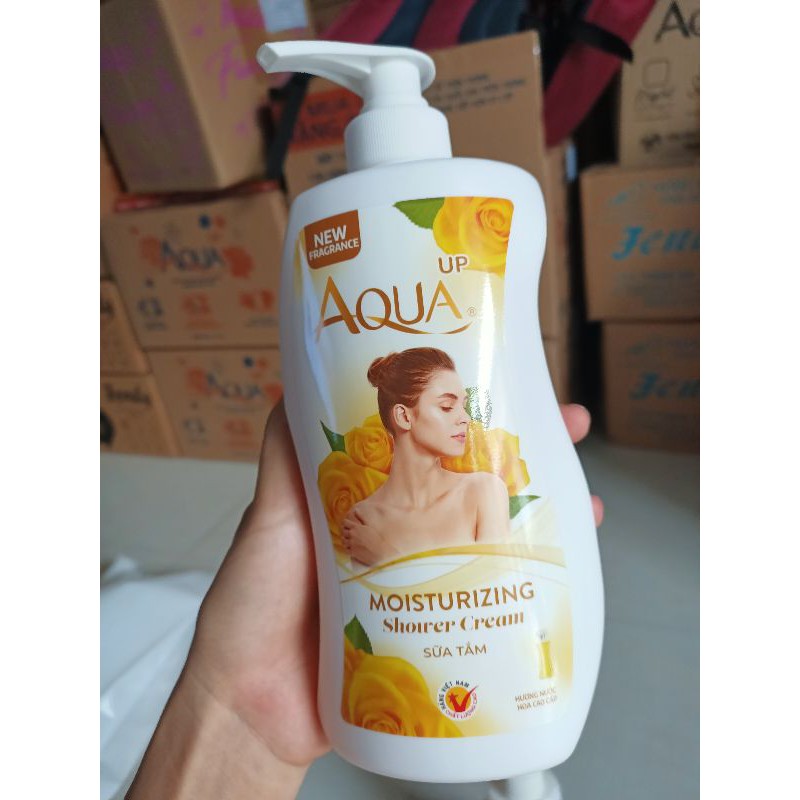 Sữa Tắm Hương Nước Hoa Aqua Coco channel 700ml