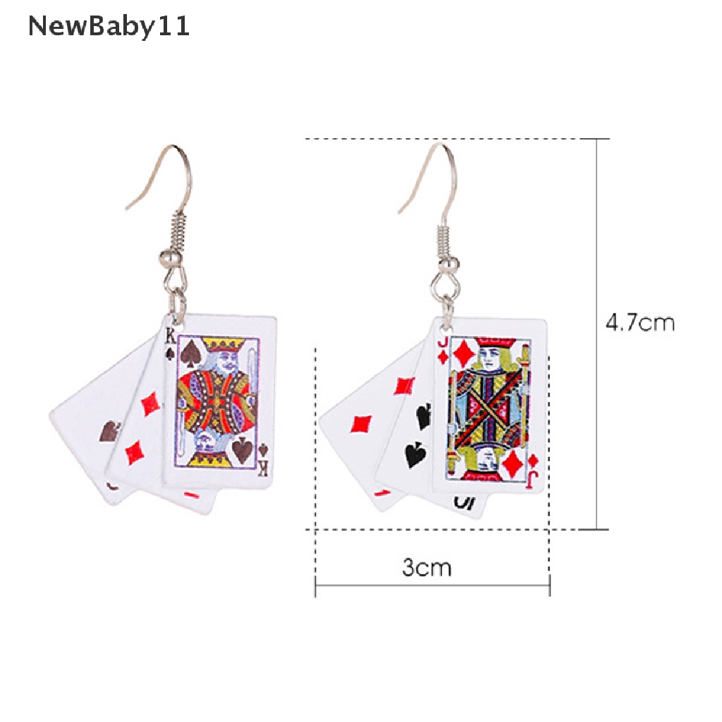 Khuyên tai mặt hình lá bài bằng nhựa resin phong cách