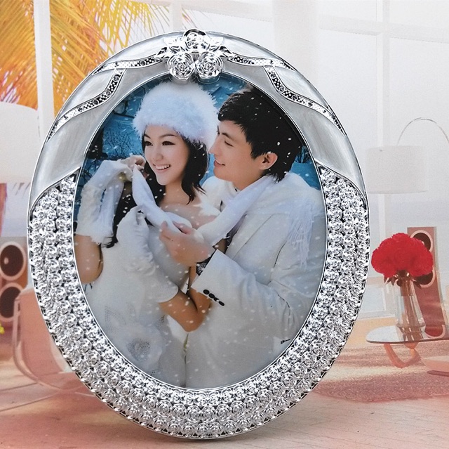 Khung ảnh để bàn trang trí tiệc cưới