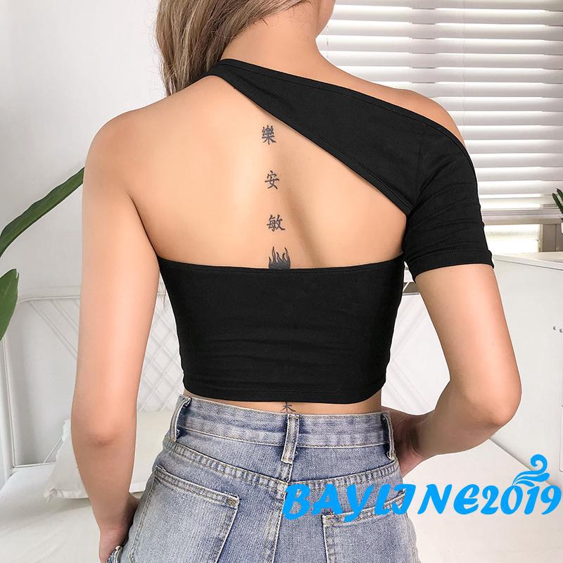 Áo lửng lệch vai kiểu dáng đơn giản trẻ trung dành cho bạn nữ