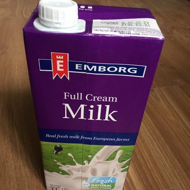 Sữa tươi nguyên kem Emborg Full Cream 1L nhập khẩu Đức