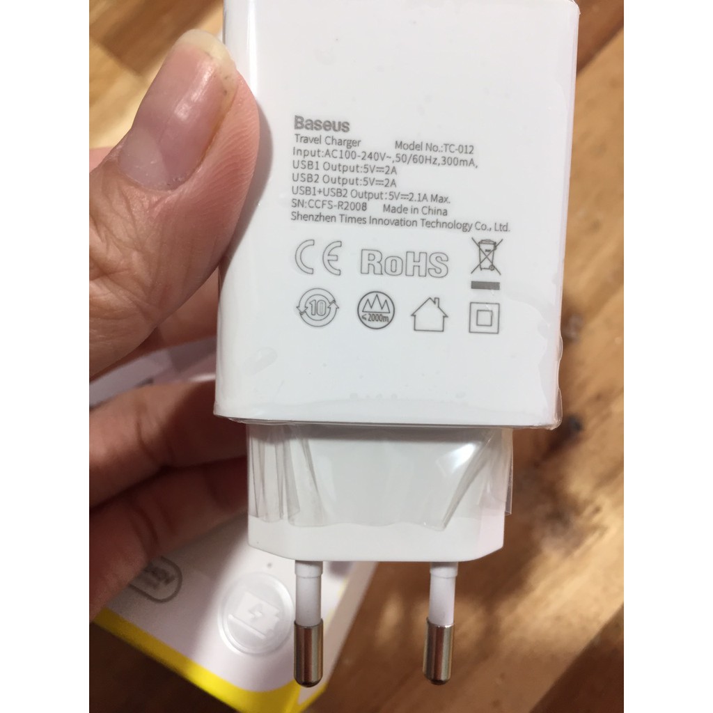 Cốc sạc 10W 2 cổng USB Baseus TC-012