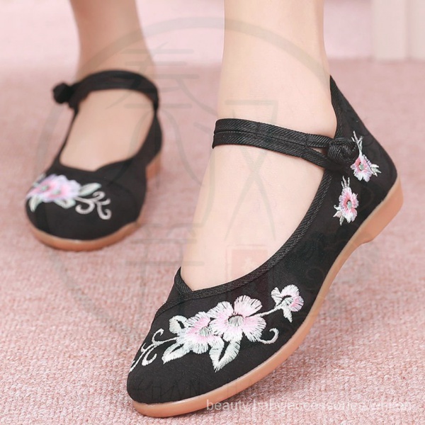 Giày búp bê nữ bằng vải thêu họa tiết dân tộc cổ trang Trung Hoa