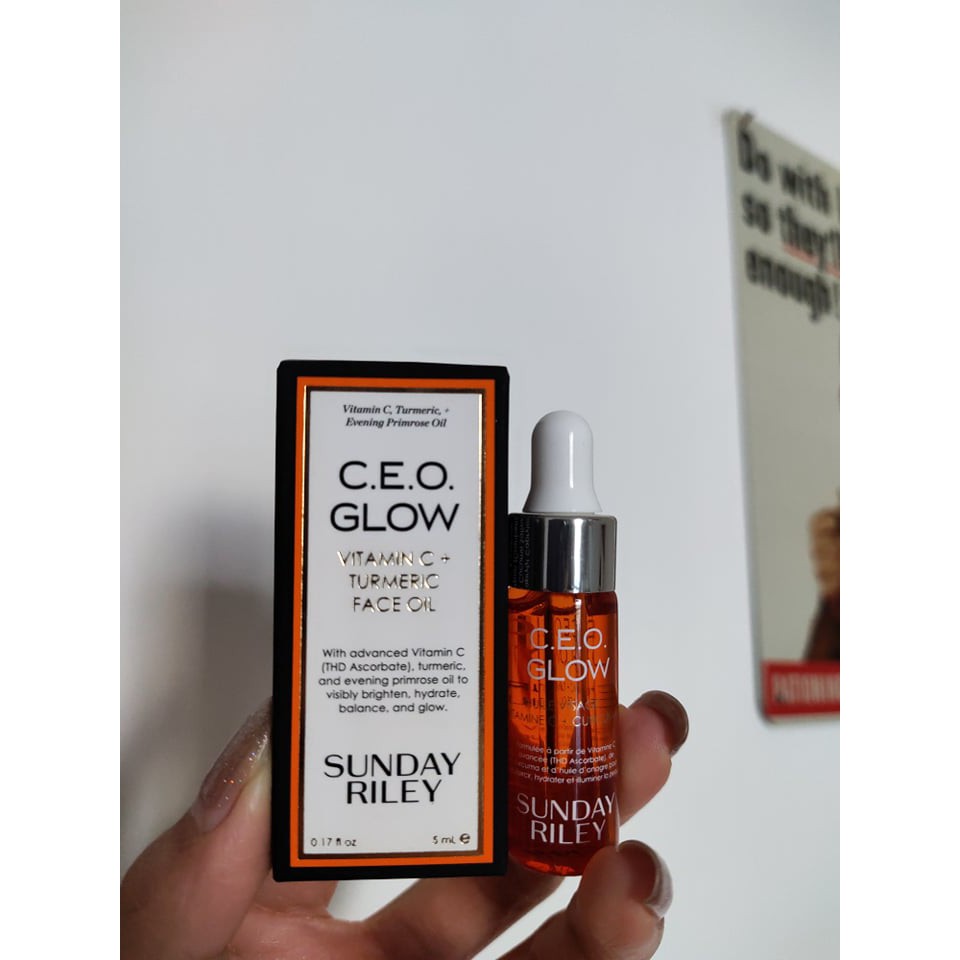 Dầu dưỡng da Sunday Riley CEO Glow vitamin C + Tumeric 5ml (Bill Mỹ)