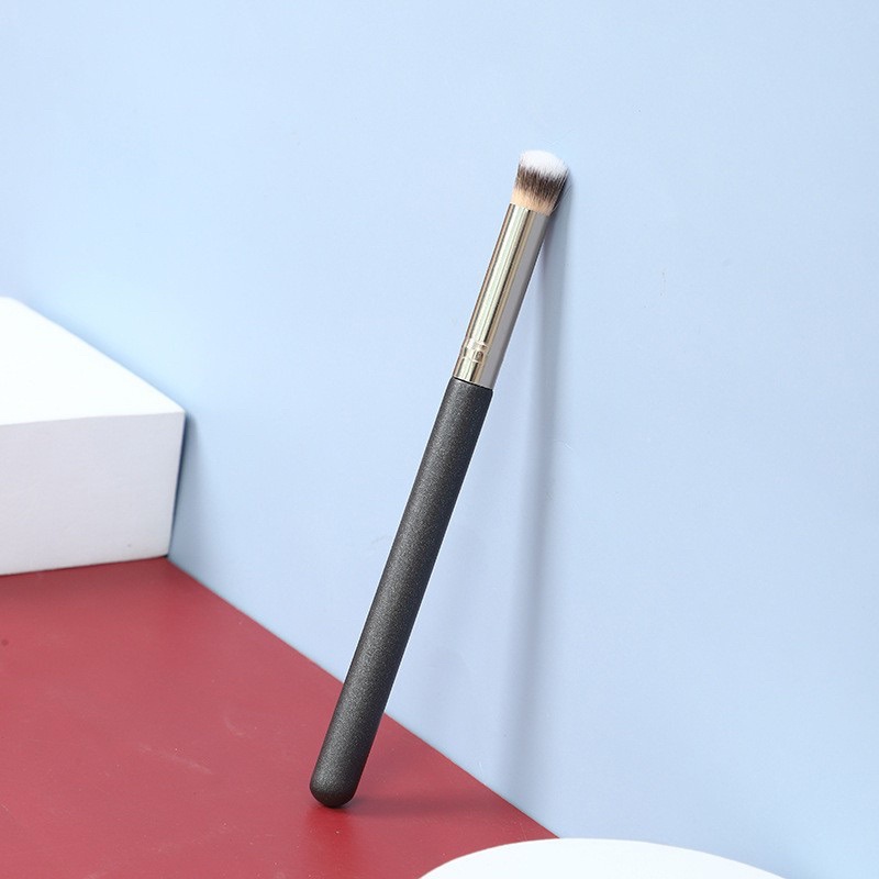 Cọ che khuyết điểm