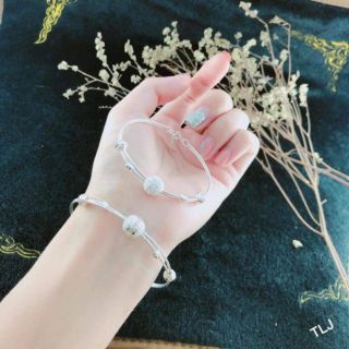 Lắc tay bạc ý