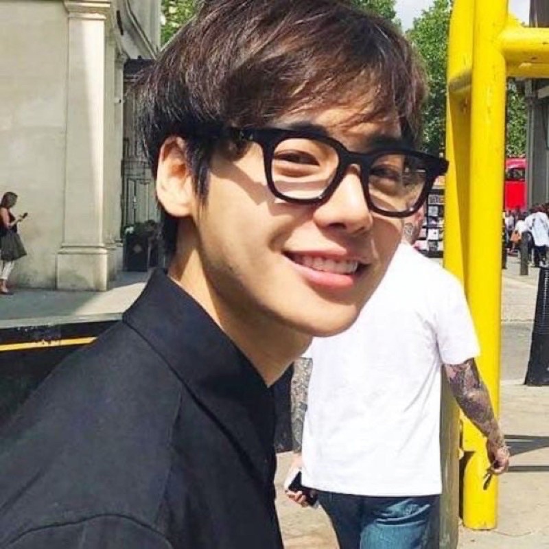 Gọng kính cận chữ V thời trang AMIE Eyewear mắt vuông chất liệu nhựa phong cách Hàn Quốc giả cận nam nữ SST 3331