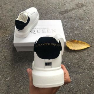 Giày Mc Queen hcm