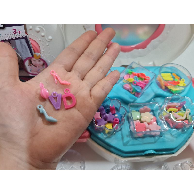 GIỎ XÁCH XÂU HẠT CAO CẤP DIY- CÓ THỂ DÙNG LÀM BÀN TRANG ĐIỂM MINI CHO BÉ, CÓ CLIP (ví xâu vòng)