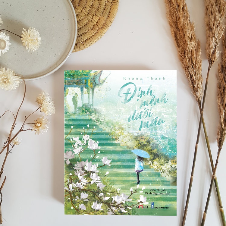 Sách - Định mệnh dưới mưa