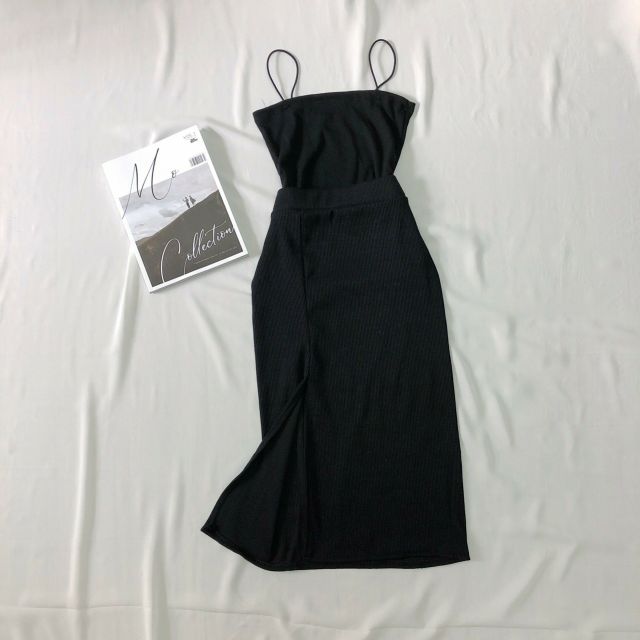 Chân váy xẻ tà lưng cao thun gân co giãn. | BigBuy360 - bigbuy360.vn