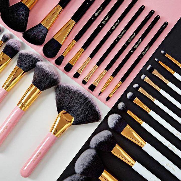 💫Bộ cọ chấm bi 11 cây BH Cosmetics Dot Collection 11 Piece Brush Set💫