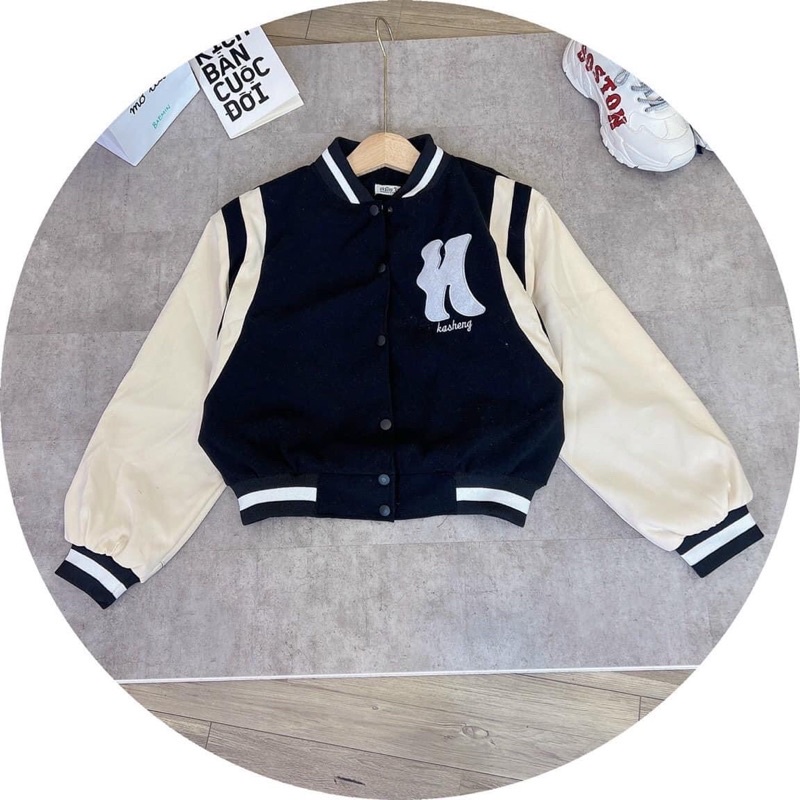 Áo khoác lửng croptop bomber thêu chữ kaki da lộn 2 lớp unisex ulzzang nam nữ