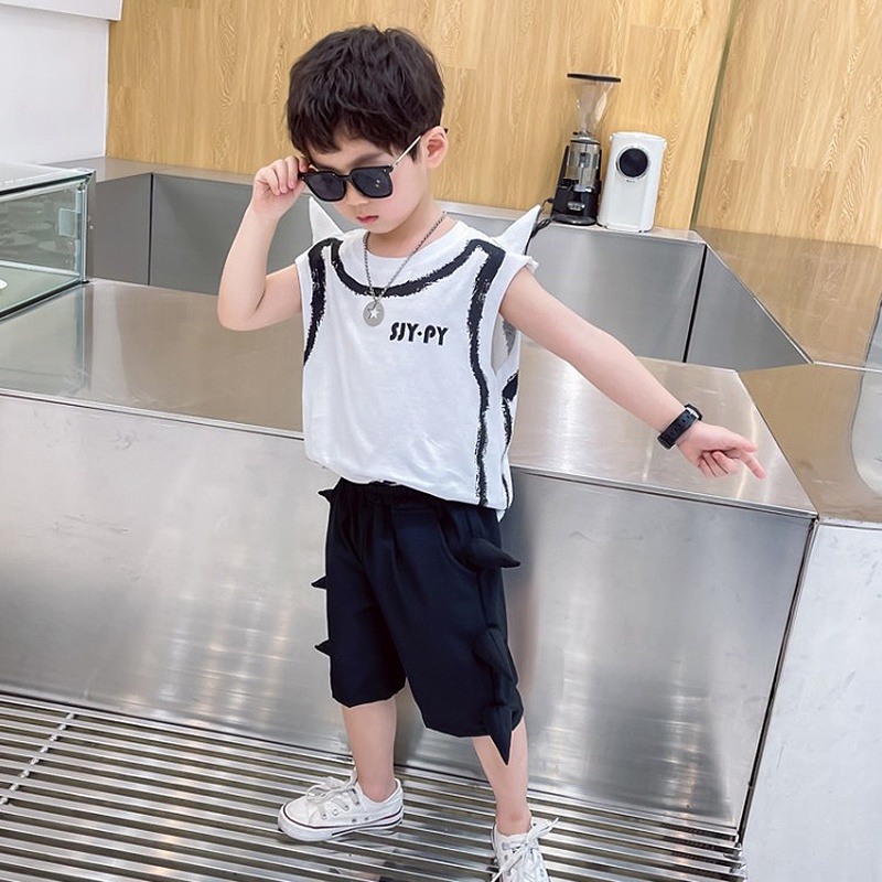 Set Áo Thun Ngắn Tay + Quần Short Đen Trắng Cho Bé