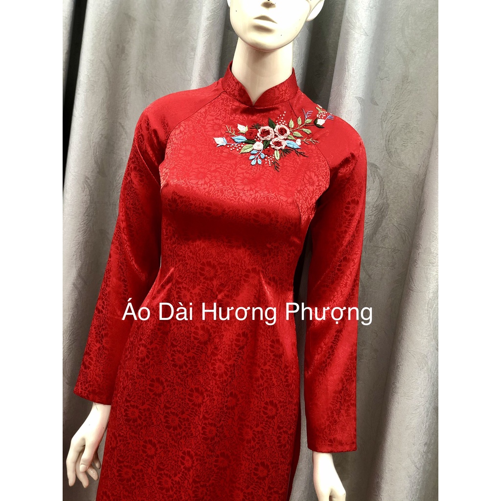 ÁO DÀI GẤM TƠ ĐỎ THÊU HOA