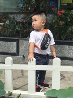 Túi bao tử đeo chéo cho bé