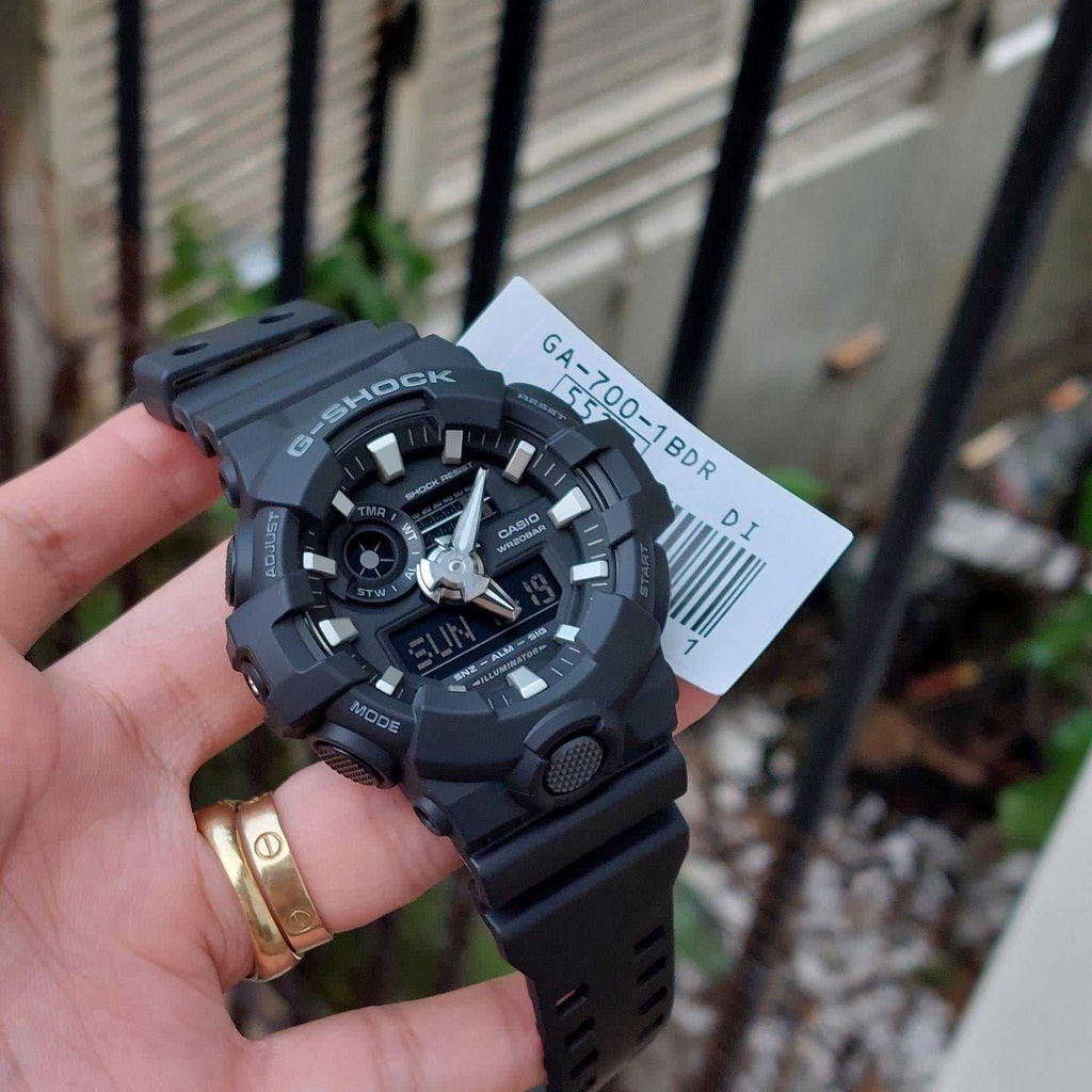 Đồng hồ nam Casio G Shock GA-700-1BDR thể thao chống nước