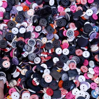 Cúc, nút thập cẩm