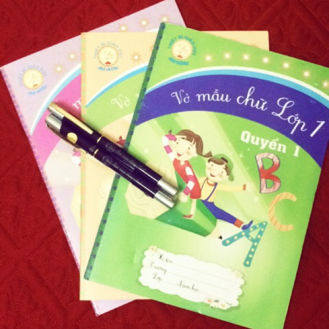 Combo bộ vở luyện viết và bút