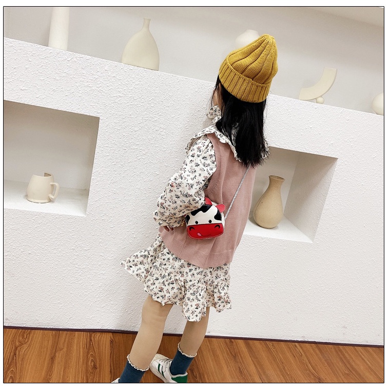 Túi đeo chéo mini cho bé trai bé gái Hạ Băng Designs, túi xách mini trẻ em đựng tiền điện thoại - Hình Con Bò