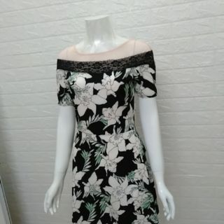 Đầm voan lụa hoa văn